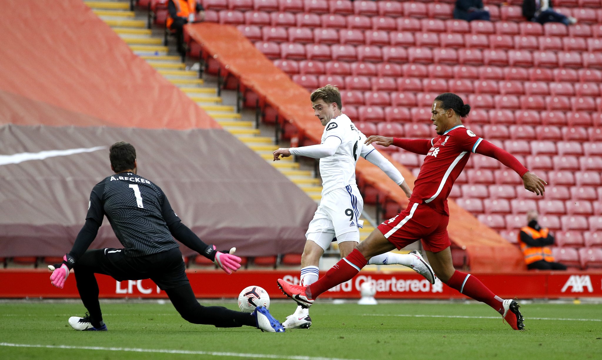 她们在先失 她们在先失