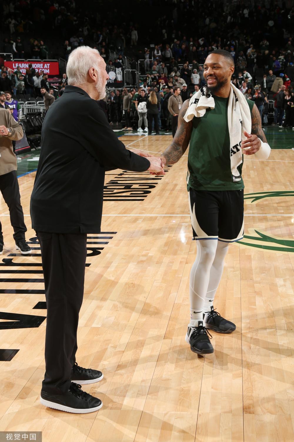 伍运动员基 伍运动员基