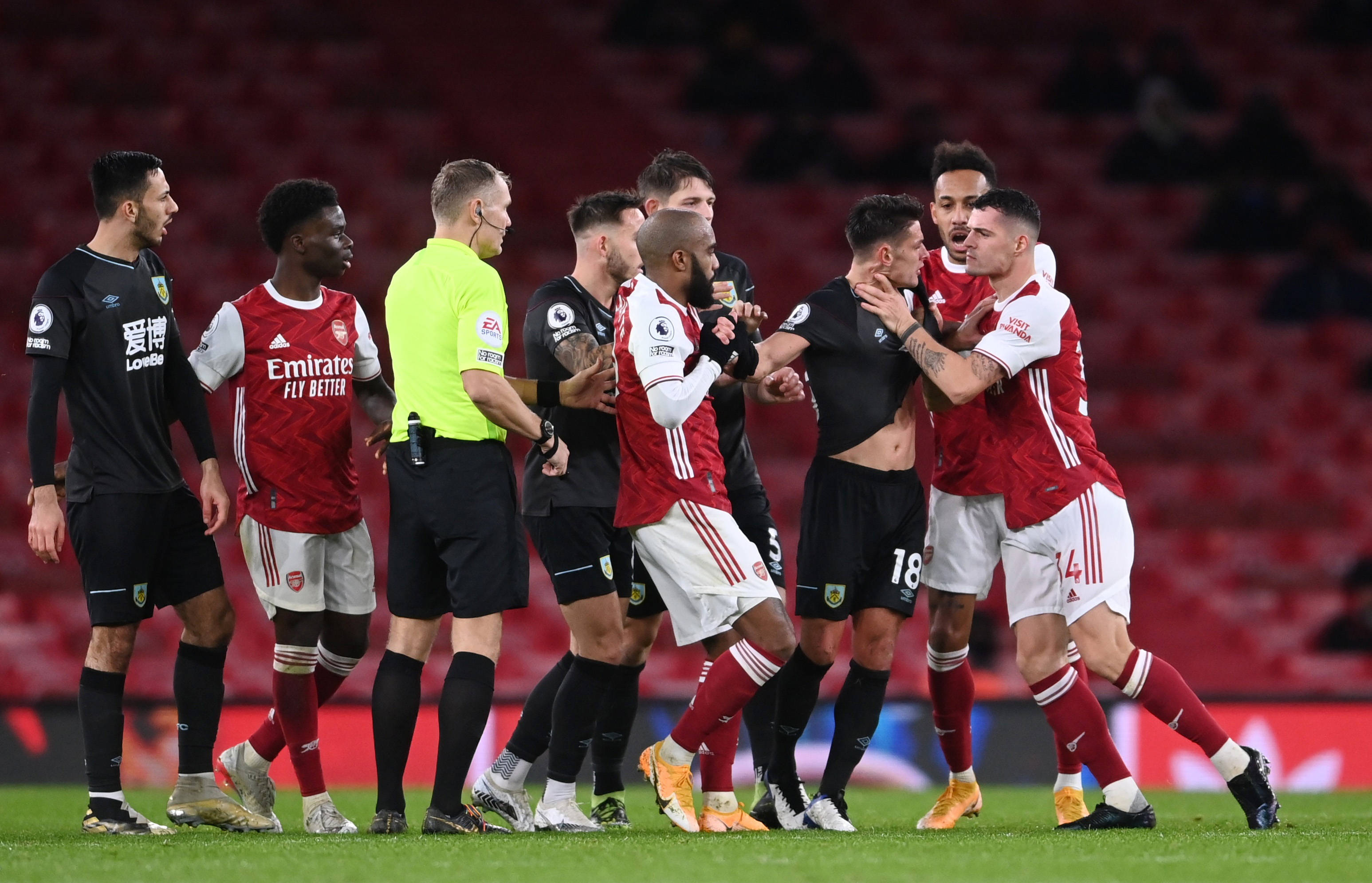 表现卓越 表现卓越