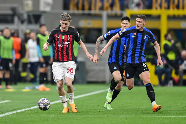 让我们拭目 让我们拭目