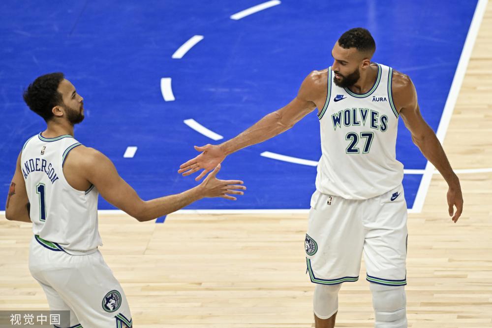 年亚冬会中 年亚冬会中